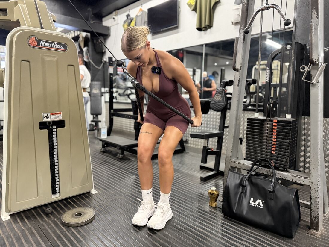 fitness-model-megan-railton-trains-full-body-at-zone-gym fitness-model-megan-railton-trains-full-body-at-zone-gym