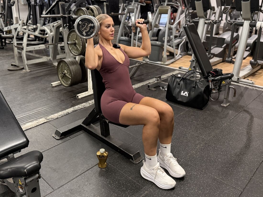fitness-model-megan-railton-trains-full-body-at-zone-gym fitness-model-megan-railton-trains-full-body-at-zone-gym