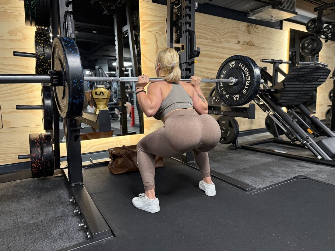 full-body-workout-with-anna-pollini