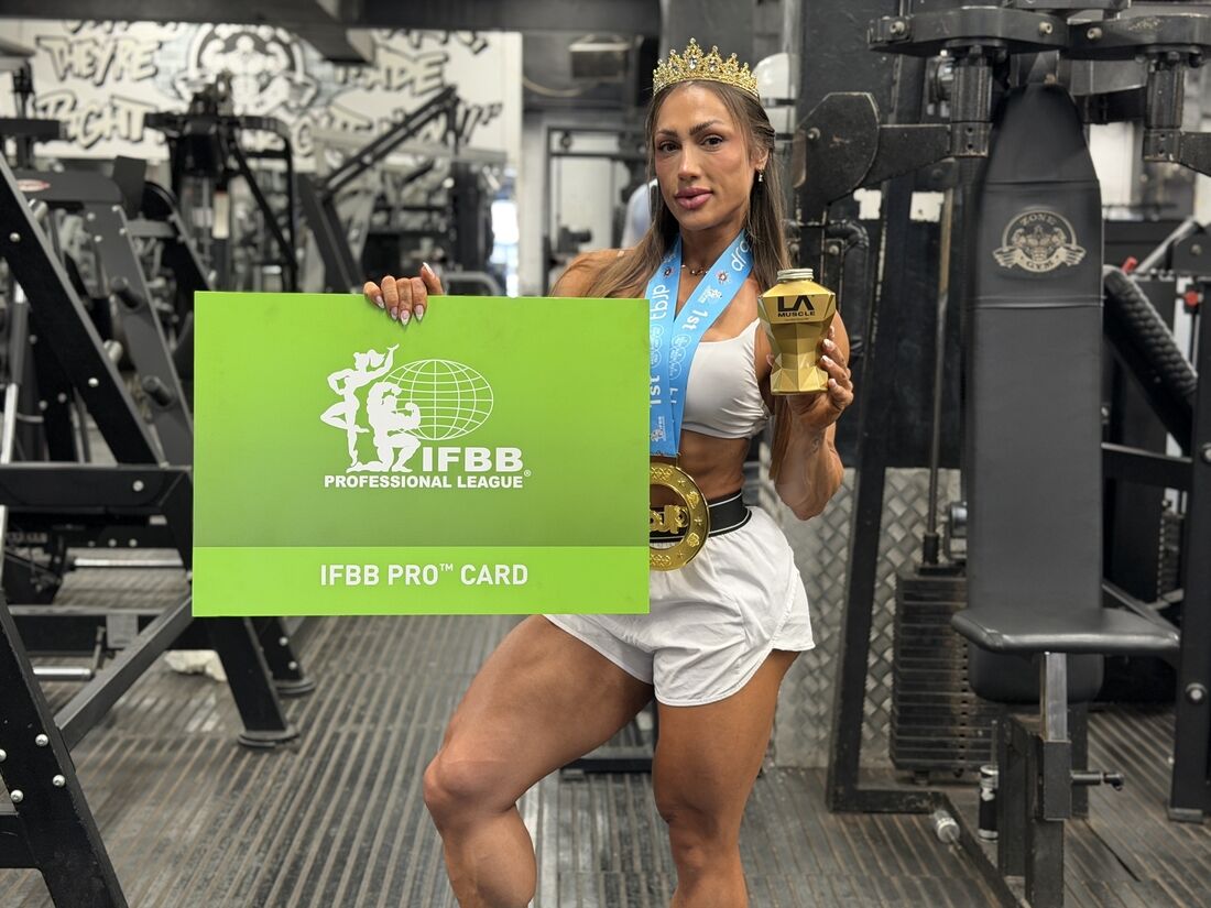 newly-crowned-ifbb-pro-uerica-bauer-trains-full-body newly-crowned-ifbb-pro-uerica-bauer-trains-full-body
